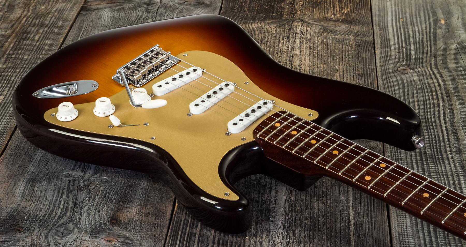 Fender Custom Shop Strat 1957 3s Trem Rw #cz548509 - Closet Classic 2-color Sunburst - Guitarra eléctrica con forma de tel - Variation 2