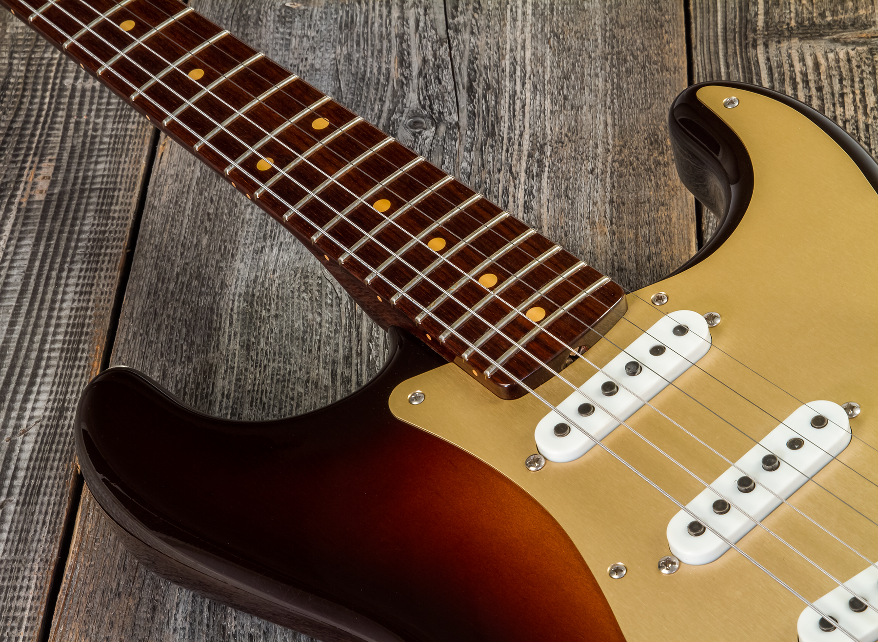 Fender Custom Shop Strat 1957 3s Trem Rw #cz548509 - Closet Classic 2-color Sunburst - Guitarra eléctrica con forma de tel - Variation 4