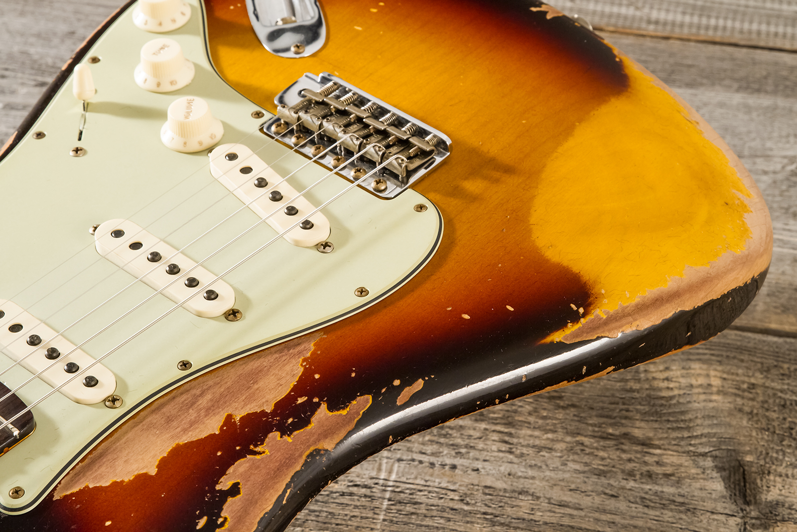 Fender Custom Shop Strat 1959 3s Trem #cz583182 - Super Heavy Relic Chocolate 3-color Sunburst - Guitarra eléctrica con forma de str. - Variation 3