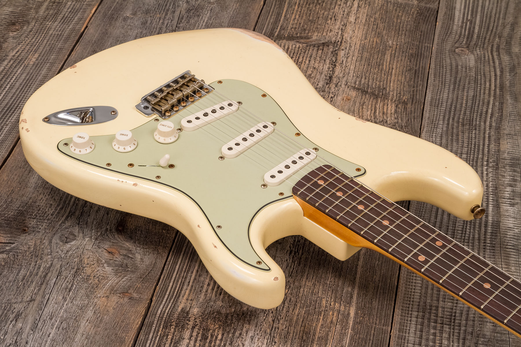 Fender Custom Shop Strat 1959 3s Trem Rw #r133842 - Relic Antique Vintage White - Guitarra eléctrica con forma de str. - Variation 2