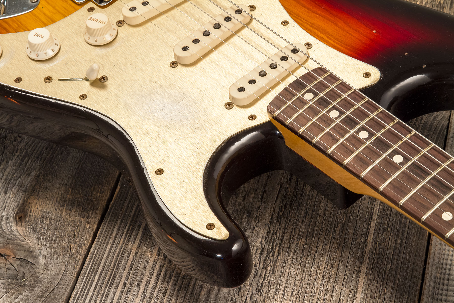 Fender Custom Shop Strat 1959 3s Trem Rw #r134762 - Relic Chocolate 3-color Sunburst - Guitarra eléctrica con forma de str. - Variation 4