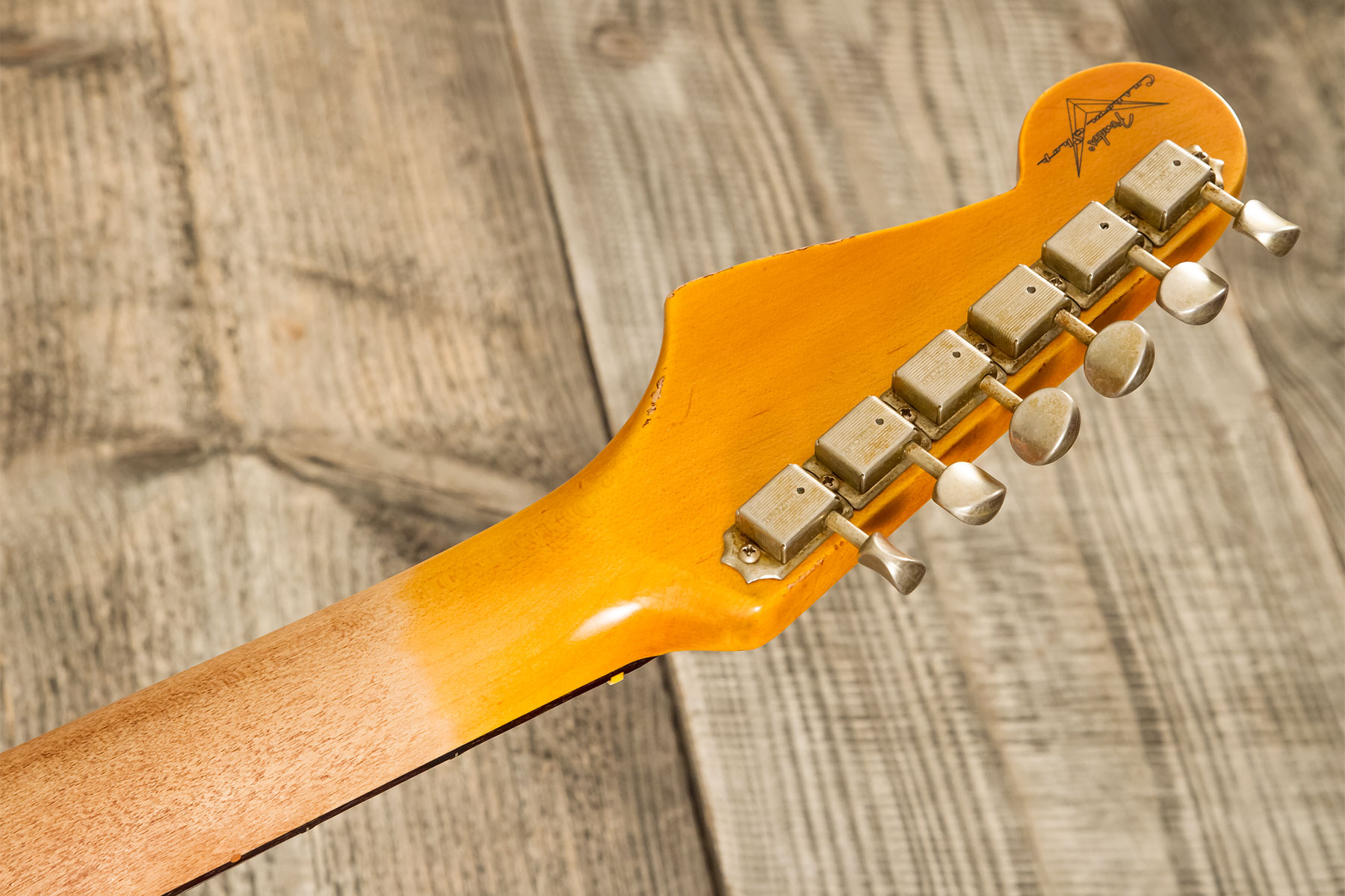 Fender Custom Shop Strat 1960 3s Trem Rw #cz578789 - Heavy Relic 3-color Sunburst - Guitarra eléctrica con forma de str. - Variation 12