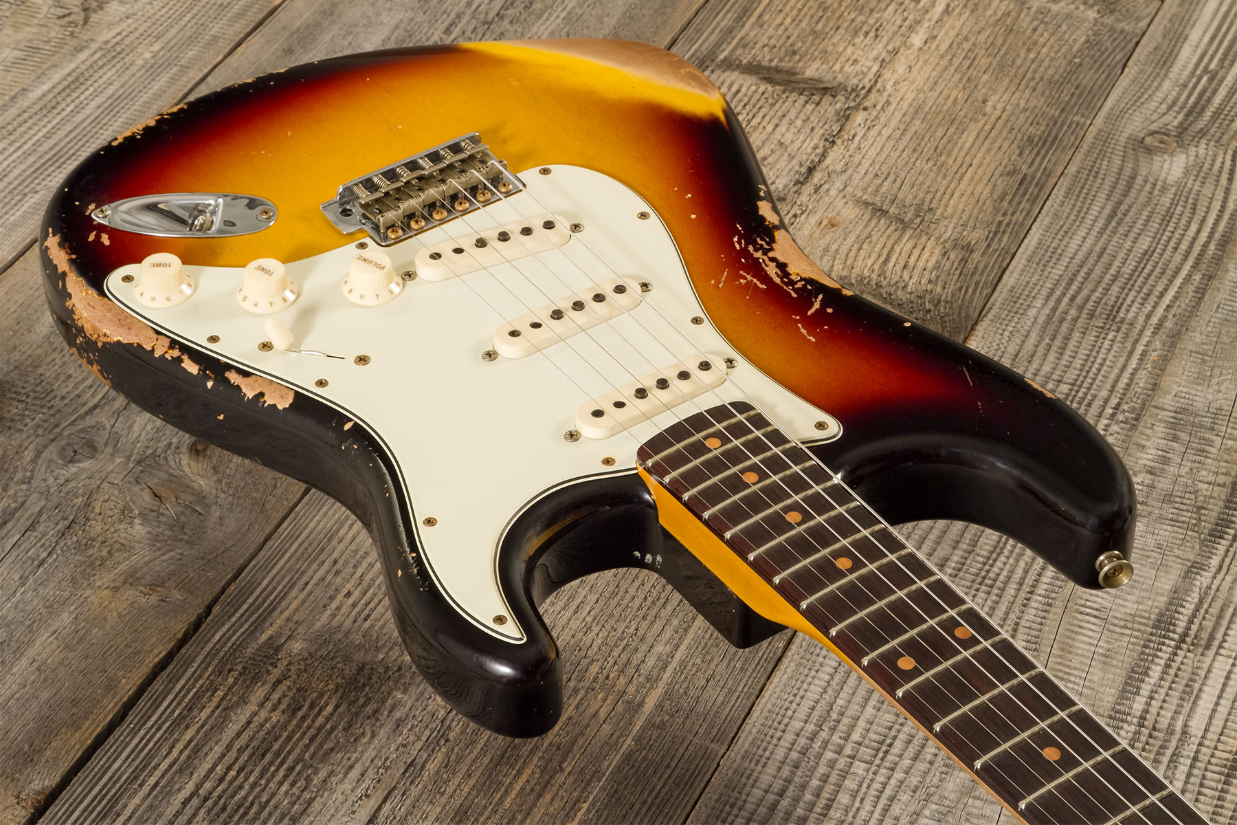 Fender Custom Shop Strat 1960 3s Trem Rw #cz578789 - Heavy Relic 3-color Sunburst - Guitarra eléctrica con forma de str. - Variation 2
