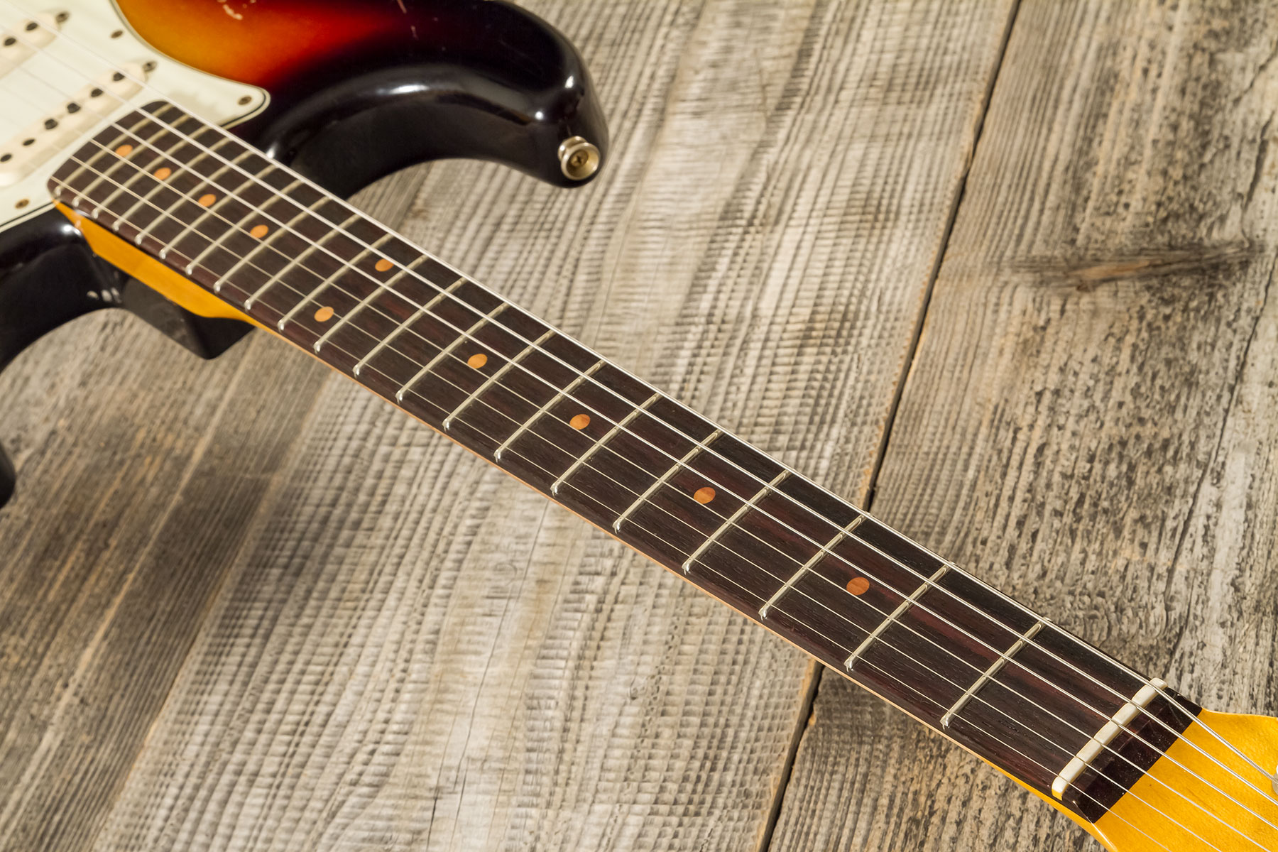 Fender Custom Shop Strat 1960 3s Trem Rw #cz578789 - Heavy Relic 3-color Sunburst - Guitarra eléctrica con forma de str. - Variation 6