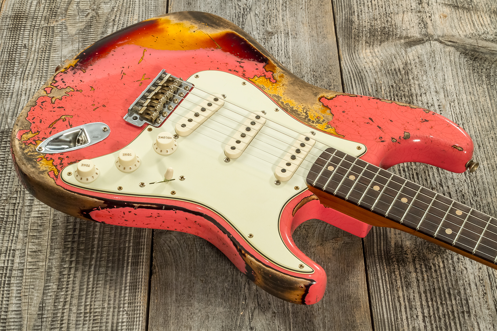 Fender Custom Shop Strat 1960/63 3s Trem Rw #cz566764 - Super Heavy Relic Fiesta Red Ov. 3-color Sunburst - Guitarra eléctrica con forma de str. - Var