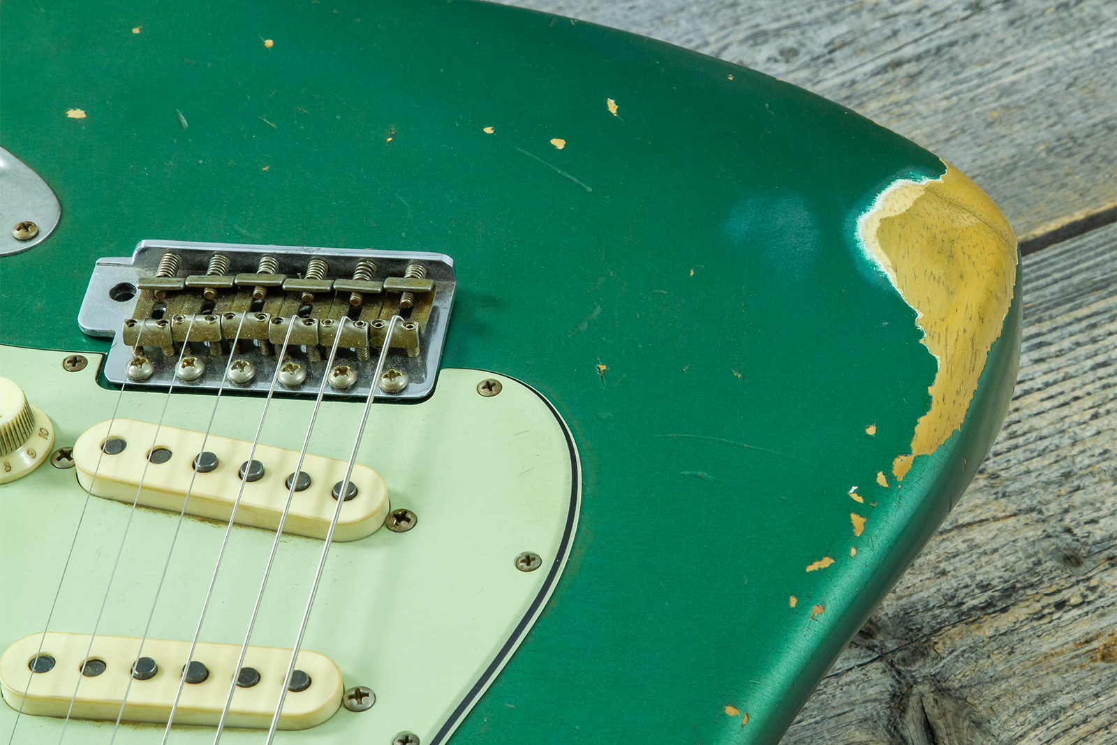Fender Custom Shop Strat 1960/63 Mb A.macnutt 3s Trem Rw #r141359 - Relic Sherwood Green Metallic - Guitarra eléctrica con forma de str. - Variation 3