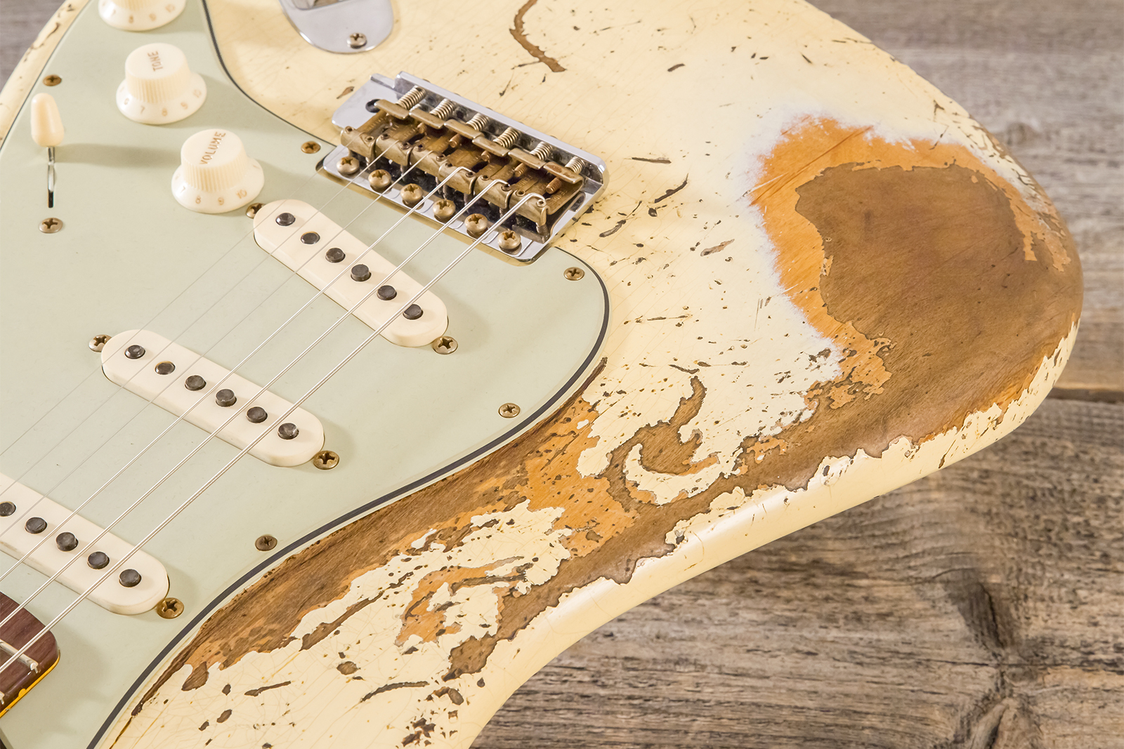 Fender Custom Shop Strat 1960 Dual Mag Ii Rw #cz563967 - Super Heavy Relic Vintage White - Guitarra eléctrica con forma de str. - Variation 3