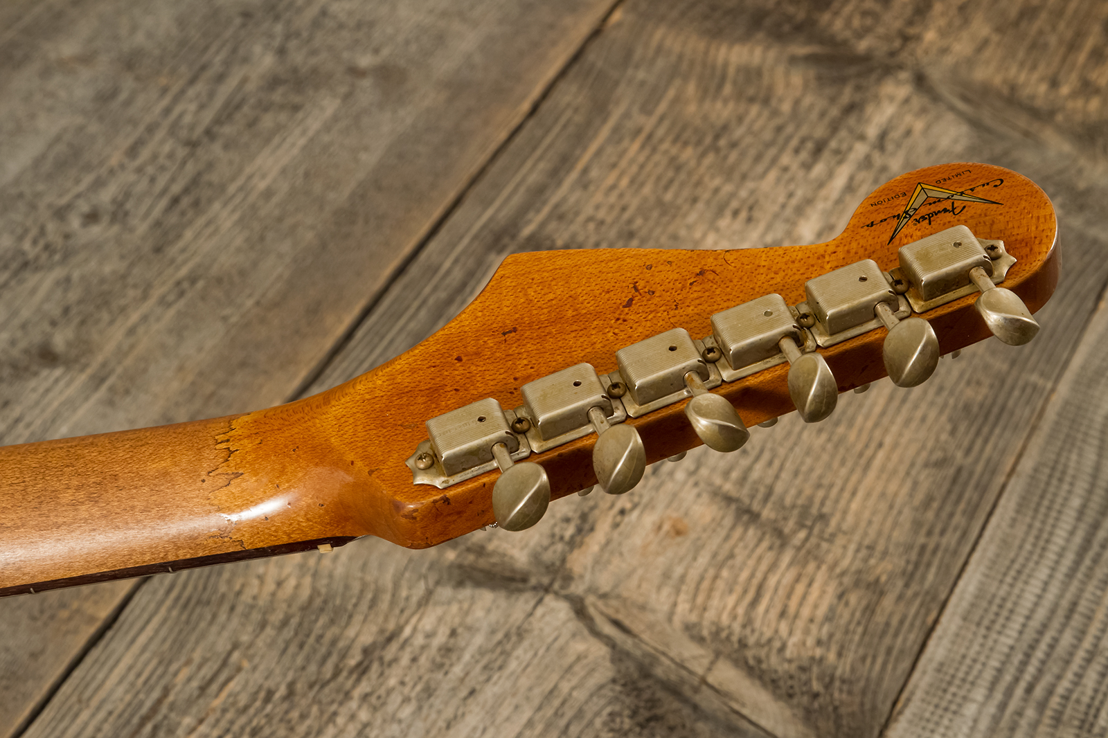 Fender Custom Shop Strat 1960 Roasted 3s Trem Rw #cz581210 - Super Heavy Relic Black O. 2-color Sunburst - Guitarra eléctrica con forma de str. - Vari