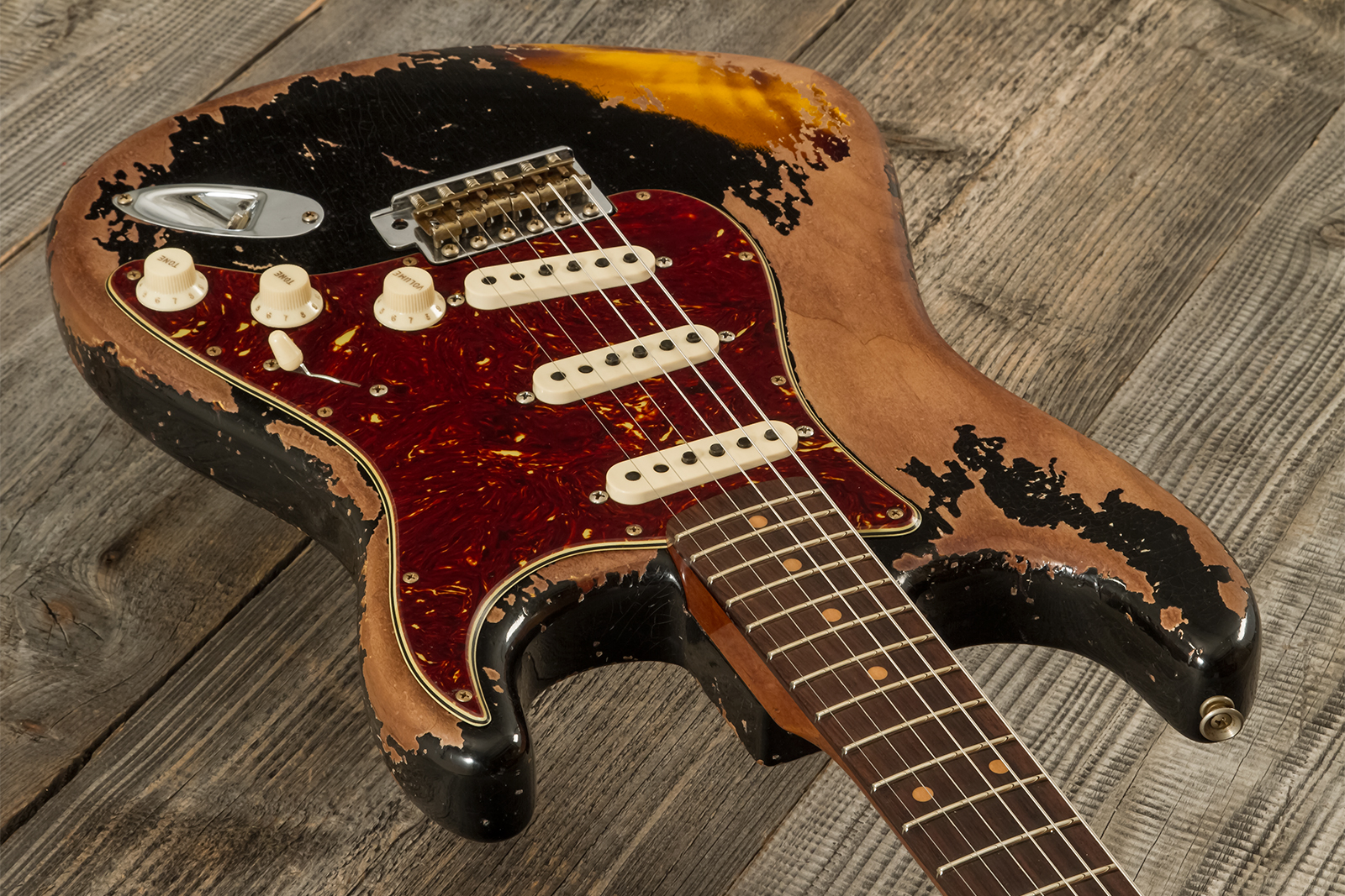 Fender Custom Shop Strat 1960 Roasted 3s Trem Rw #cz581210 - Super Heavy Relic Black O. 2-color Sunburst - Guitarra eléctrica con forma de str. - Vari