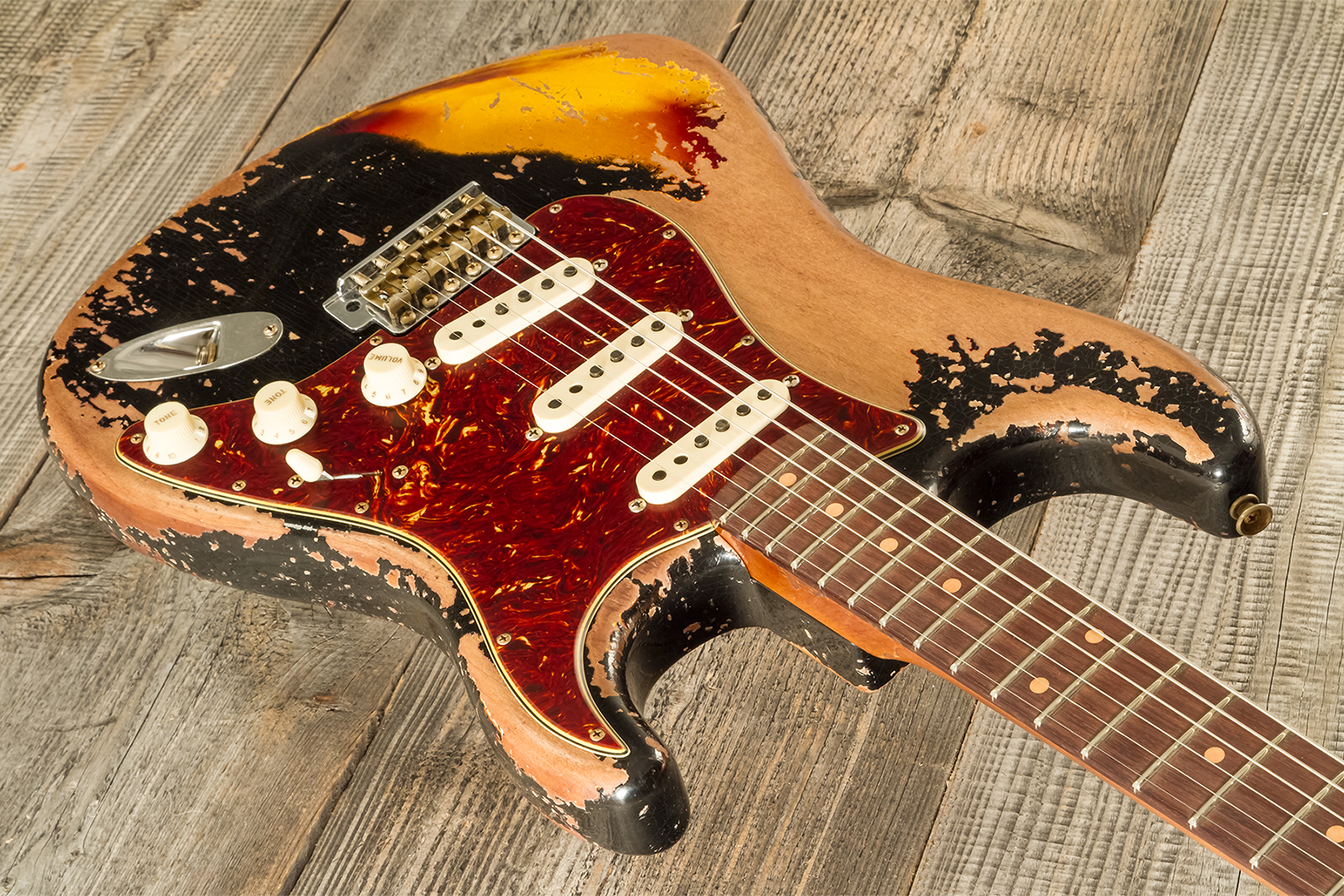 Fender Custom Shop Strat 1961 3s Trem #cz580688 - Super Heavy Relic Black O. 3-color Sunburst - Guitarra eléctrica con forma de str. - Variation 2