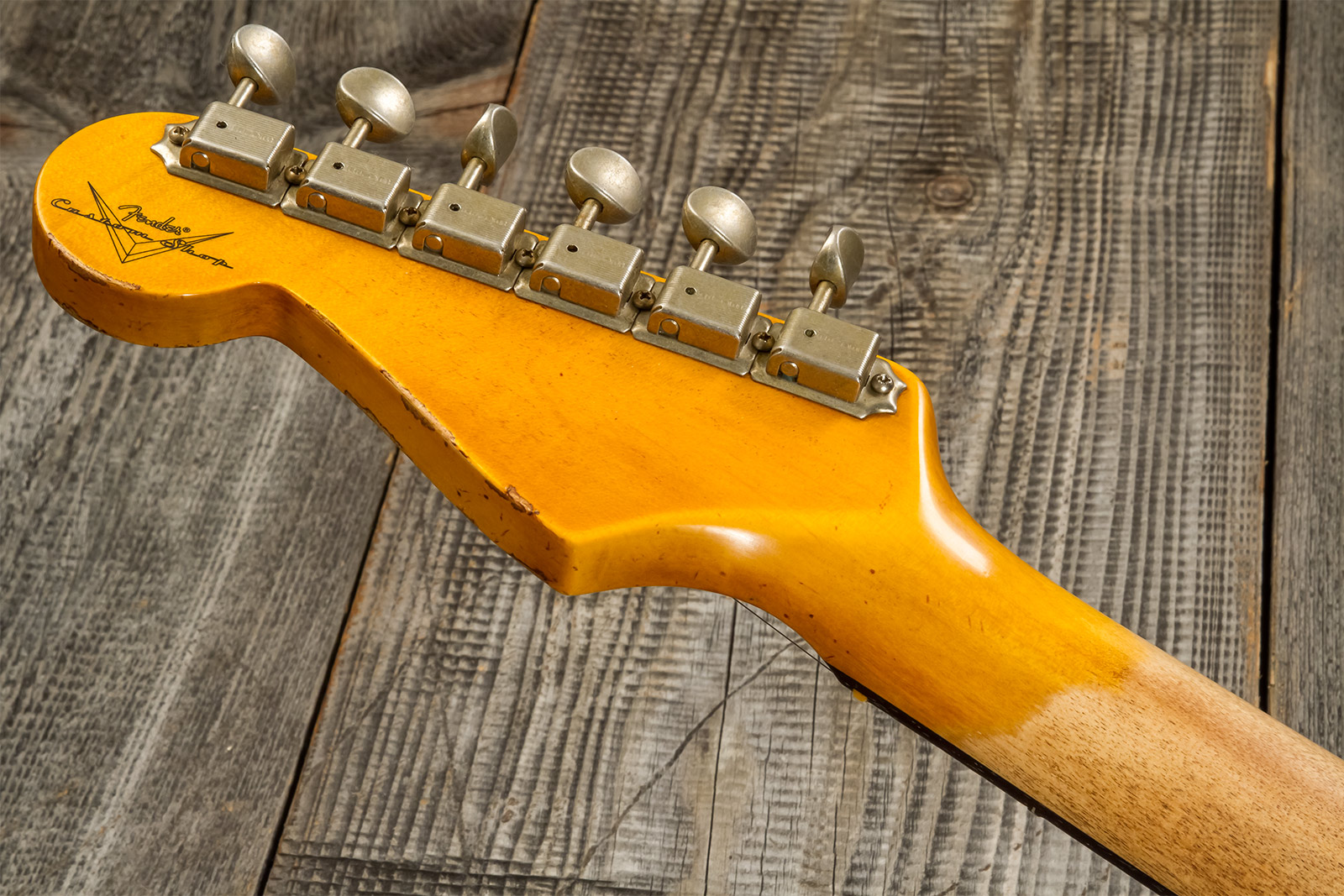 Fender Custom Shop Strat 1961 3s Trem Rw #cz573663 - Heavy Relic Aged 3-color Sunburst - Guitarra eléctrica con forma de str. - Variation 9