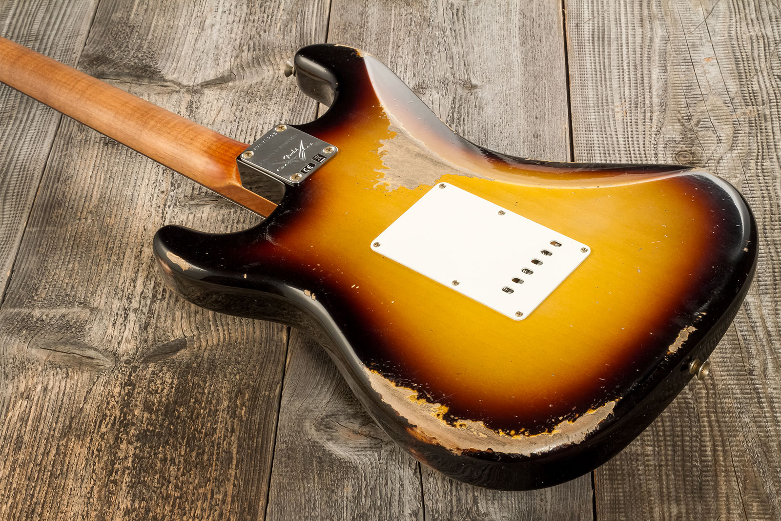 Fender Custom Shop Strat 1961 3s Trem Rw #cz575233 - Heavy Relic 3-color Sunburst - Guitarra eléctrica con forma de str. - Variation 5