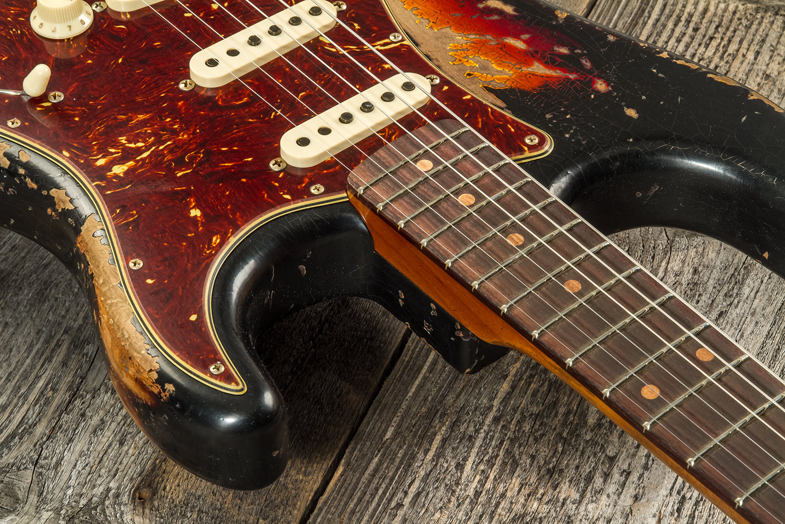 Fender Custom Shop Strat 1961 3s Trem Rw #cz576153 - Super Heavy Relic Black O. 3-color Sunburst - Guitarra eléctrica con forma de str. - Variation 4