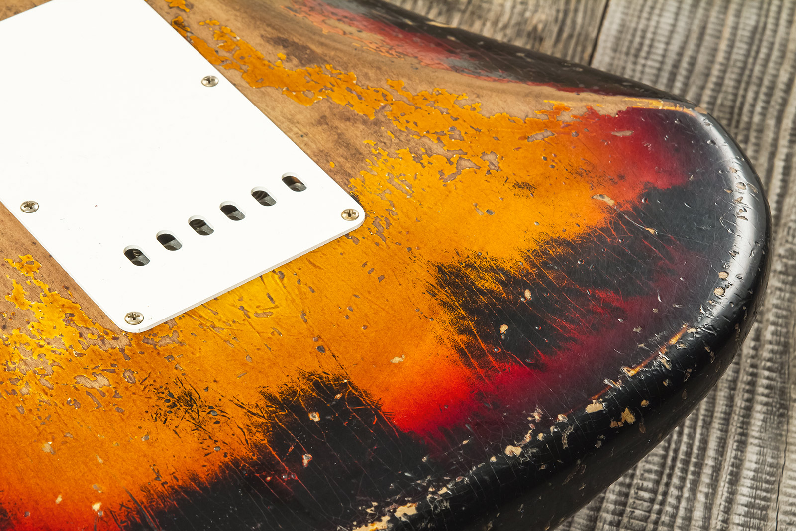 Fender Custom Shop Strat 1961 3s Trem Rw #cz576153 - Super Heavy Relic Black O. 3-color Sunburst - Guitarra eléctrica con forma de str. - Variation 8