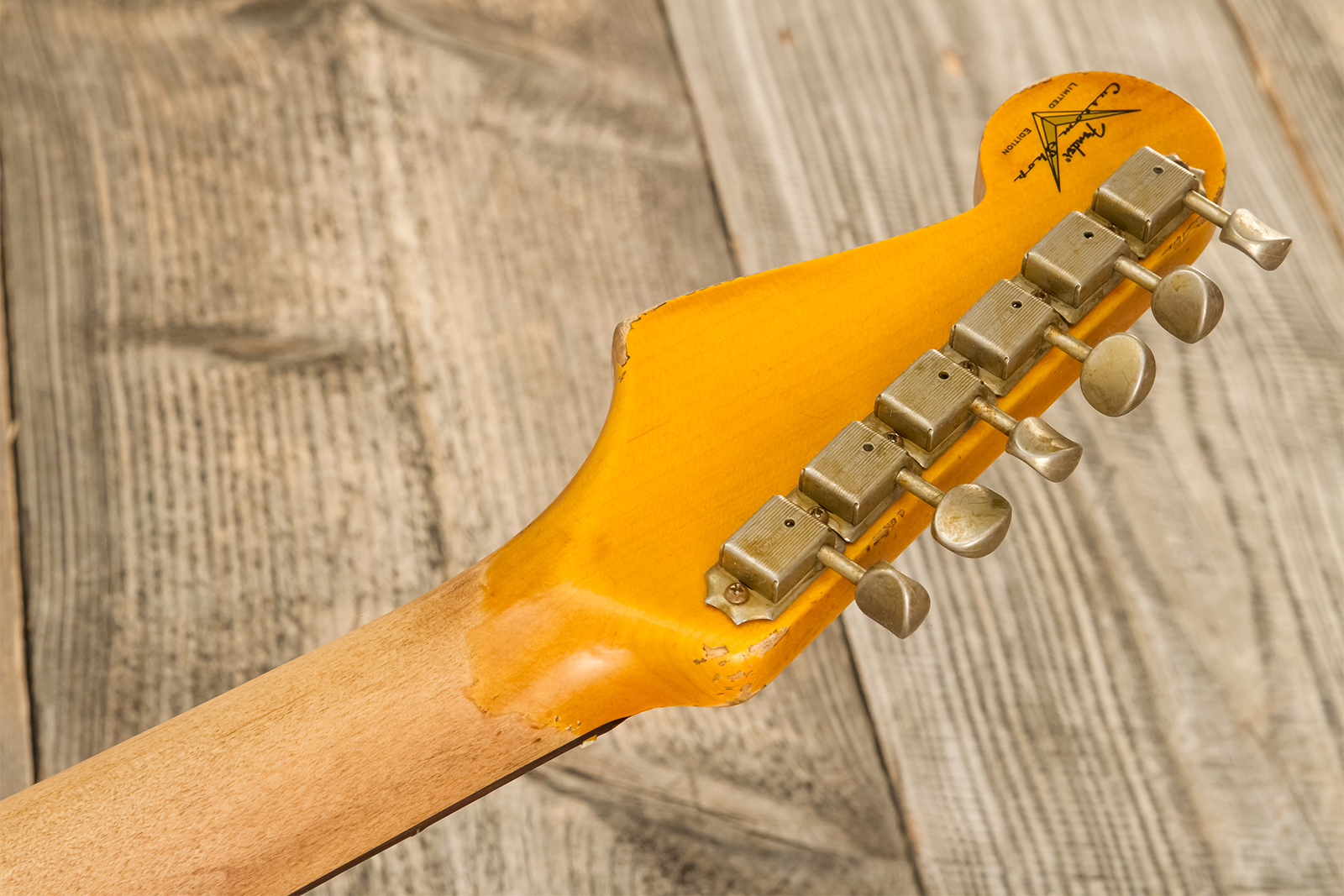 Fender Custom Shop Strat 1961 Bone Tone 3s Trem #cz584251 - Super Heavy Relic 3-color Sunburst - Guitarra eléctrica con forma de str. - Variation 13
