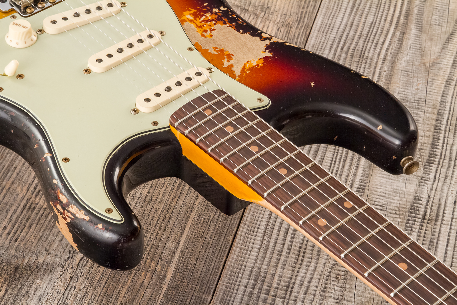 Fender Custom Shop Strat 1961 Bone Tone 3s Trem #cz584251 - Super Heavy Relic 3-color Sunburst - Guitarra eléctrica con forma de str. - Variation 5