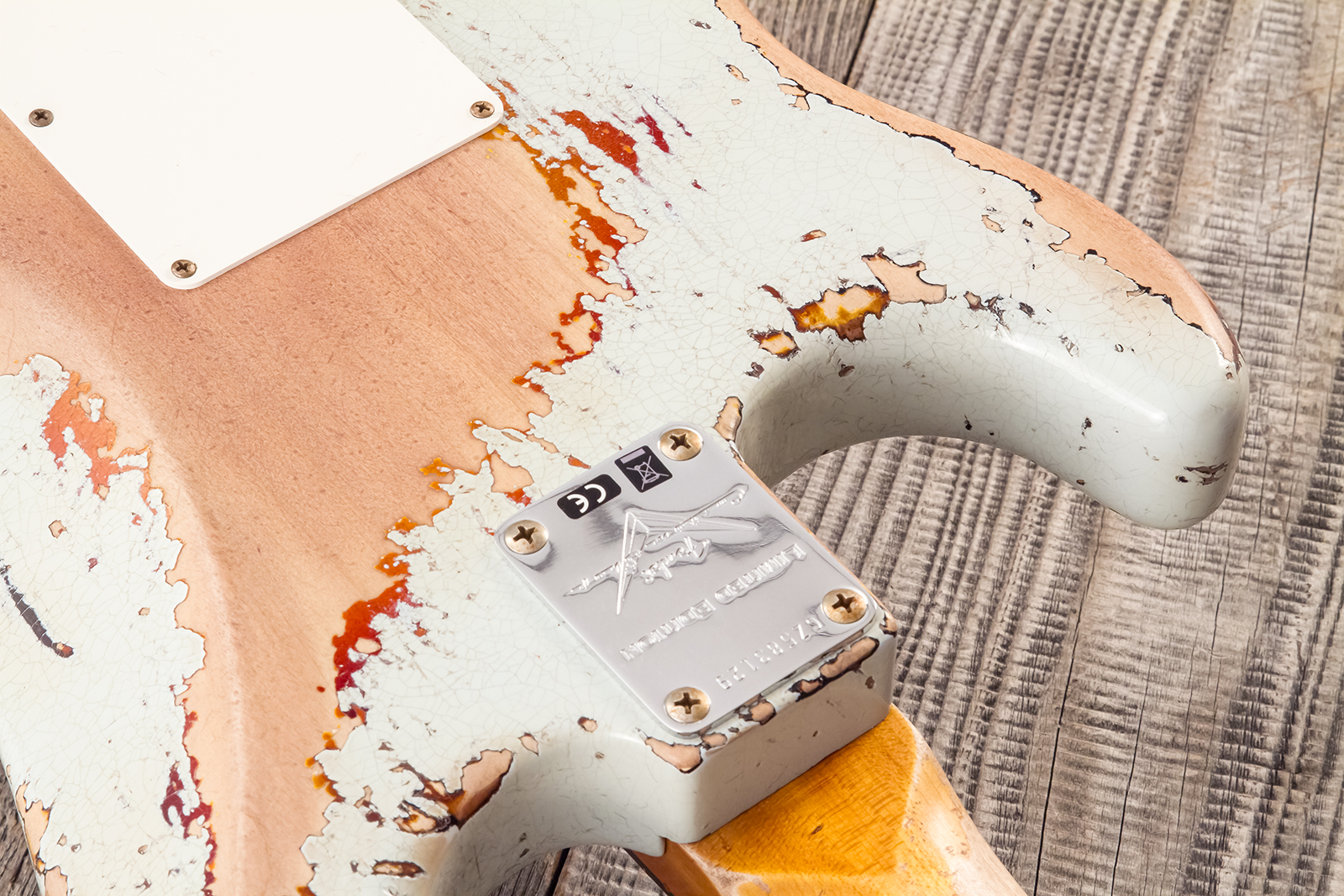 Fender Custom Shop Strat 1961 Bone Tone 3s Trem Rw #cz583129 - Super Heavy Relic Sonic Blue O. 3-color Sunburst - Guitarra eléctrica con forma de str.