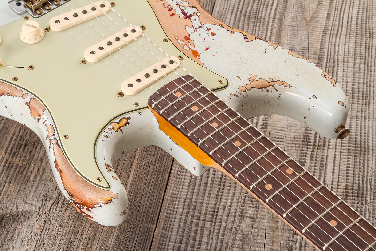 Fender Custom Shop Strat 1961 Bone Tone 3s Trem Rw #cz583129 - Super Heavy Relic Sonic Blue O. 3-color Sunburst - Guitarra eléctrica con forma de str.