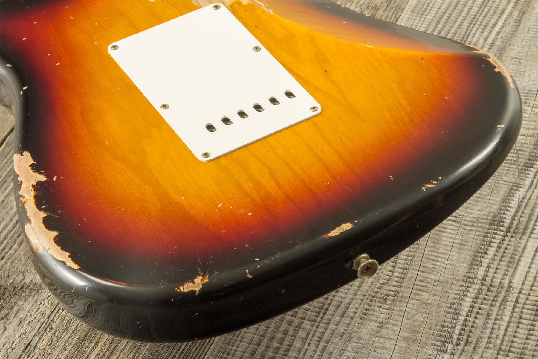 Fender Custom Shop Strat 1962 6s Trem Rw #cz580826 - Heavy Relic 3-color Sunburst - Guitarra eléctrica con forma de str. - Variation 7