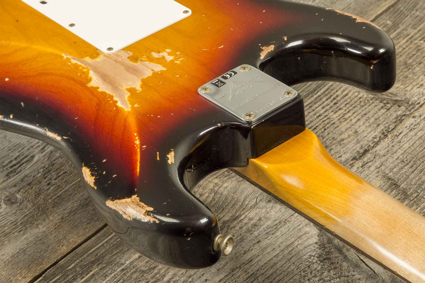 Fender Custom Shop Strat 1962 6s Trem Rw #cz580826 - Heavy Relic 3-color Sunburst - Guitarra eléctrica con forma de str. - Variation 8