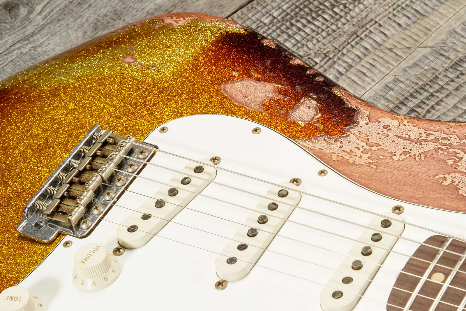 Fender Custom Shop Strat 1963 3s Trem Rw #r136169 - Super Heavy Relic Sparkle 3-color Sunburst - Guitarra eléctrica con forma de str. - Variation 5