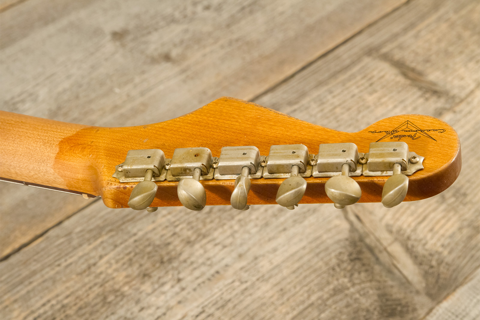 Fender Custom Shop Strat 1963 3s Trem Rw #r141255 - Super Heavy Relic Sparkle 3-color Sunburst - Guitarra eléctrica con forma de str. - Variation 13