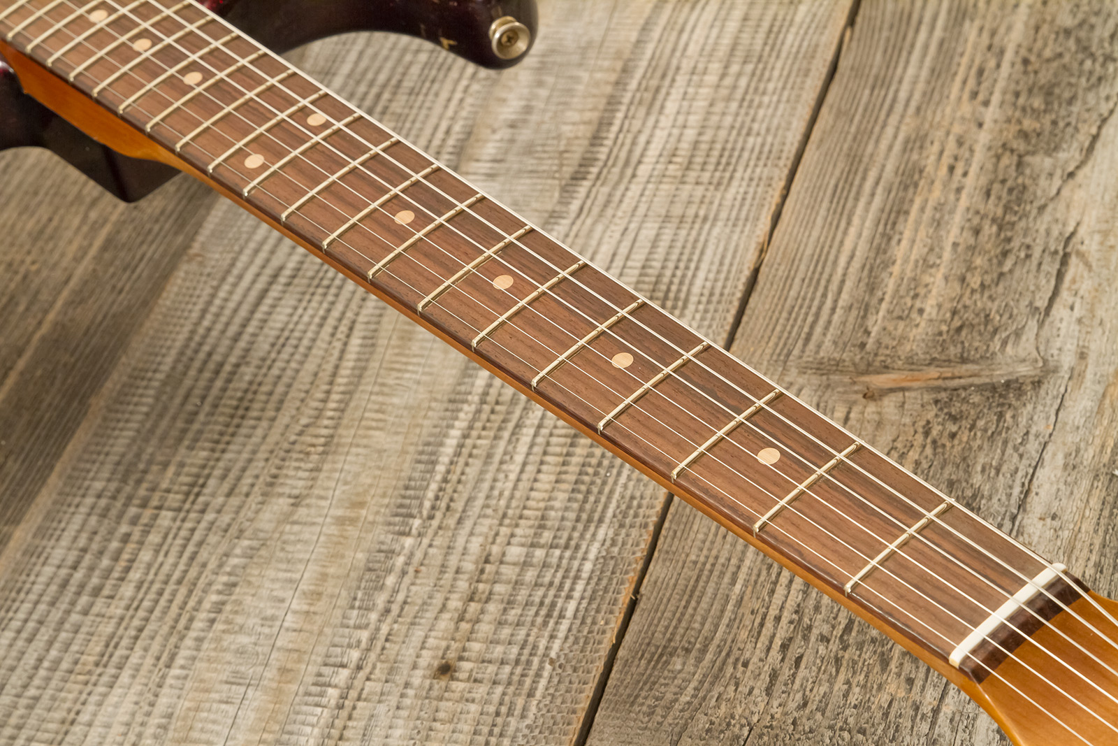 Fender Custom Shop Strat 1963 3s Trem Rw #r141255 - Super Heavy Relic Sparkle 3-color Sunburst - Guitarra eléctrica con forma de str. - Variation 7