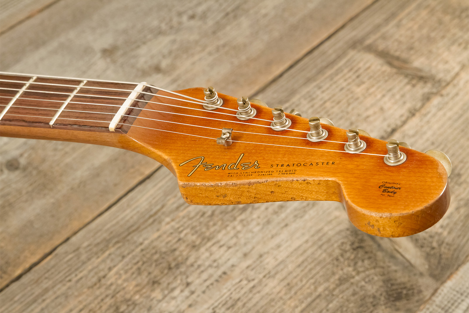 Fender Custom Shop Strat 1963 3s Trem Rw #r141255 - Super Heavy Relic Sparkle 3-color Sunburst - Guitarra eléctrica con forma de str. - Variation 8