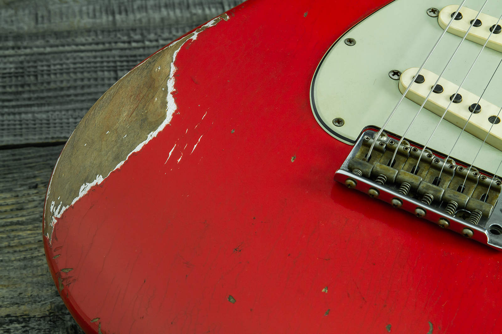Fender Custom Shop Strat 1963 Mb A.macnutt 3s Trem Rw #r144111 - Relic Fiesta Red - Guitarra eléctrica con forma de str. - Variation 2