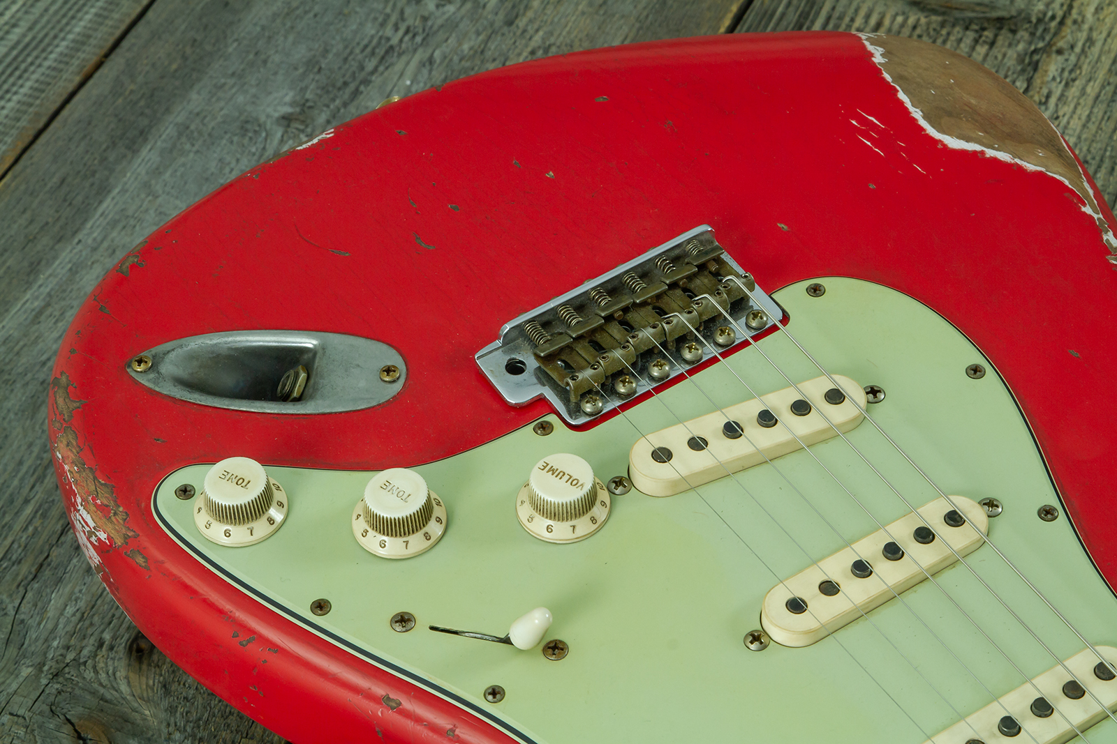 Fender Custom Shop Strat 1963 Mb A.macnutt 3s Trem Rw #r144111 - Relic Fiesta Red - Guitarra eléctrica con forma de str. - Variation 4