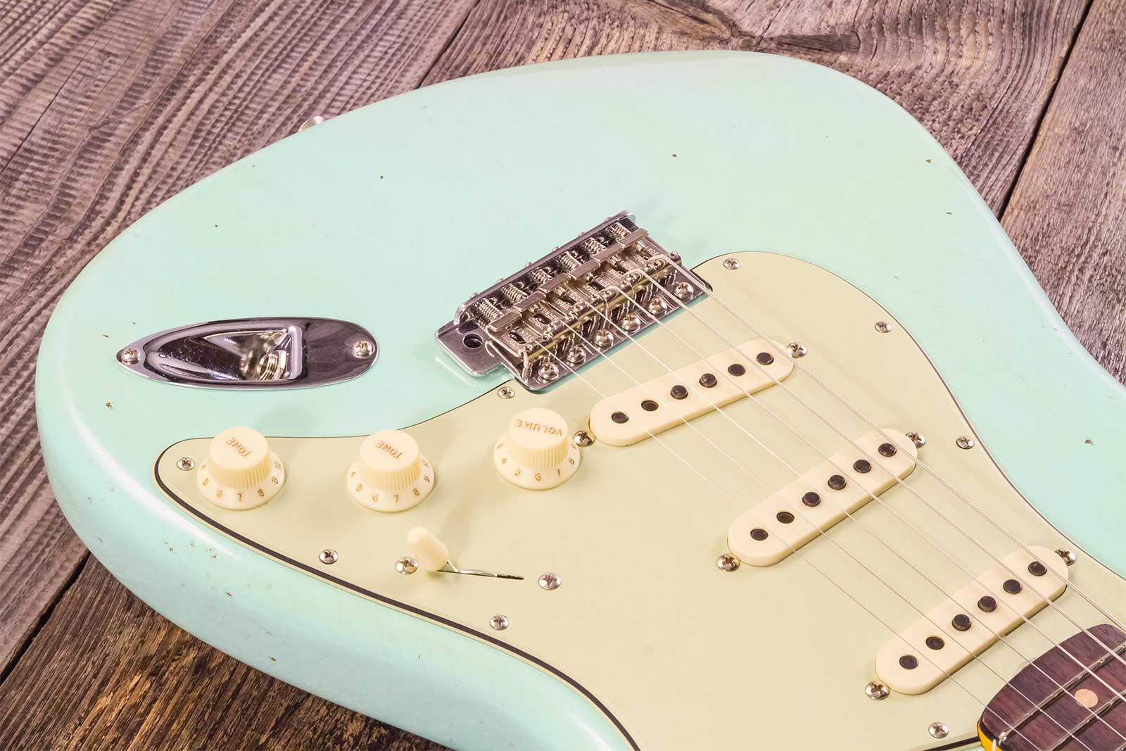 Fender Custom Shop Strat 1964 3s Trem Rw #cz579859 - Journey Man Relic Aged Surf Green - Guitarra eléctrica con forma de str. - Variation 4