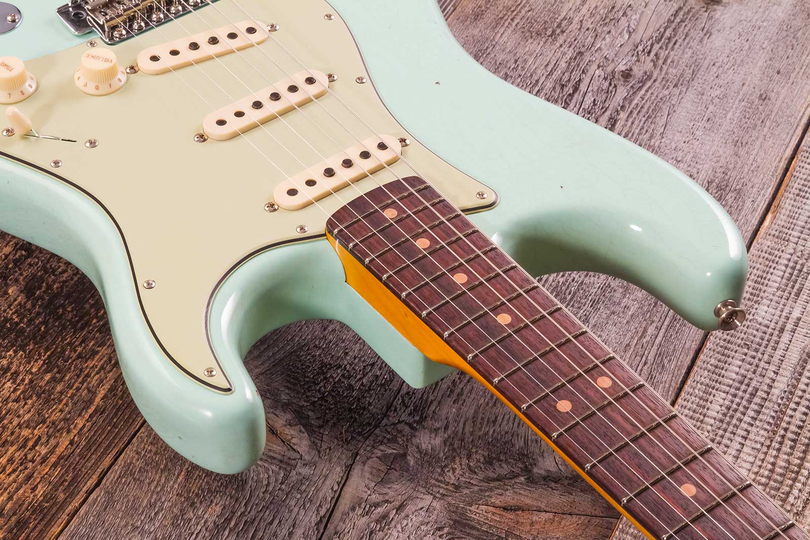 Fender Custom Shop Strat 1964 3s Trem Rw #cz579859 - Journey Man Relic Aged Surf Green - Guitarra eléctrica con forma de str. - Variation 5