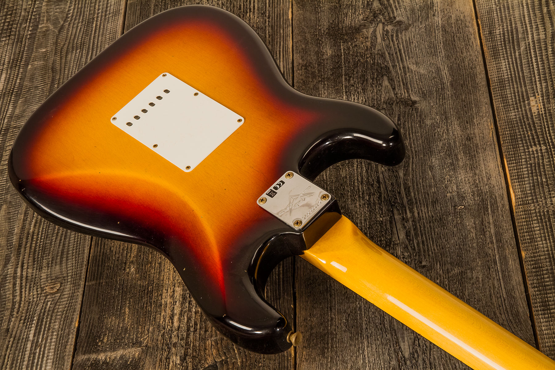 Fender Custom Shop Strat 1964 3s Trem Rw - Journeyman Relic Target 3-color Sunburst - Guitarra eléctrica con forma de str. - Variation 2