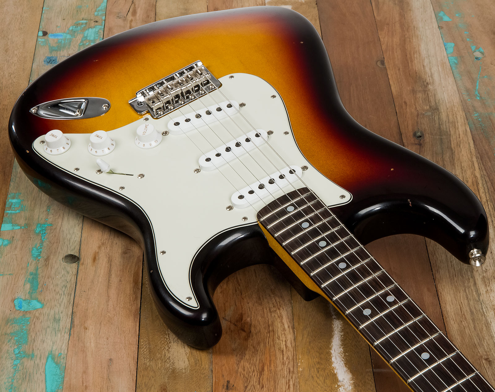 Fender Custom Shop Strat 1964 Rw #r114936 - Journeyman Relic 3-color Sunburst - Guitarra eléctrica con forma de str. - Variation 2