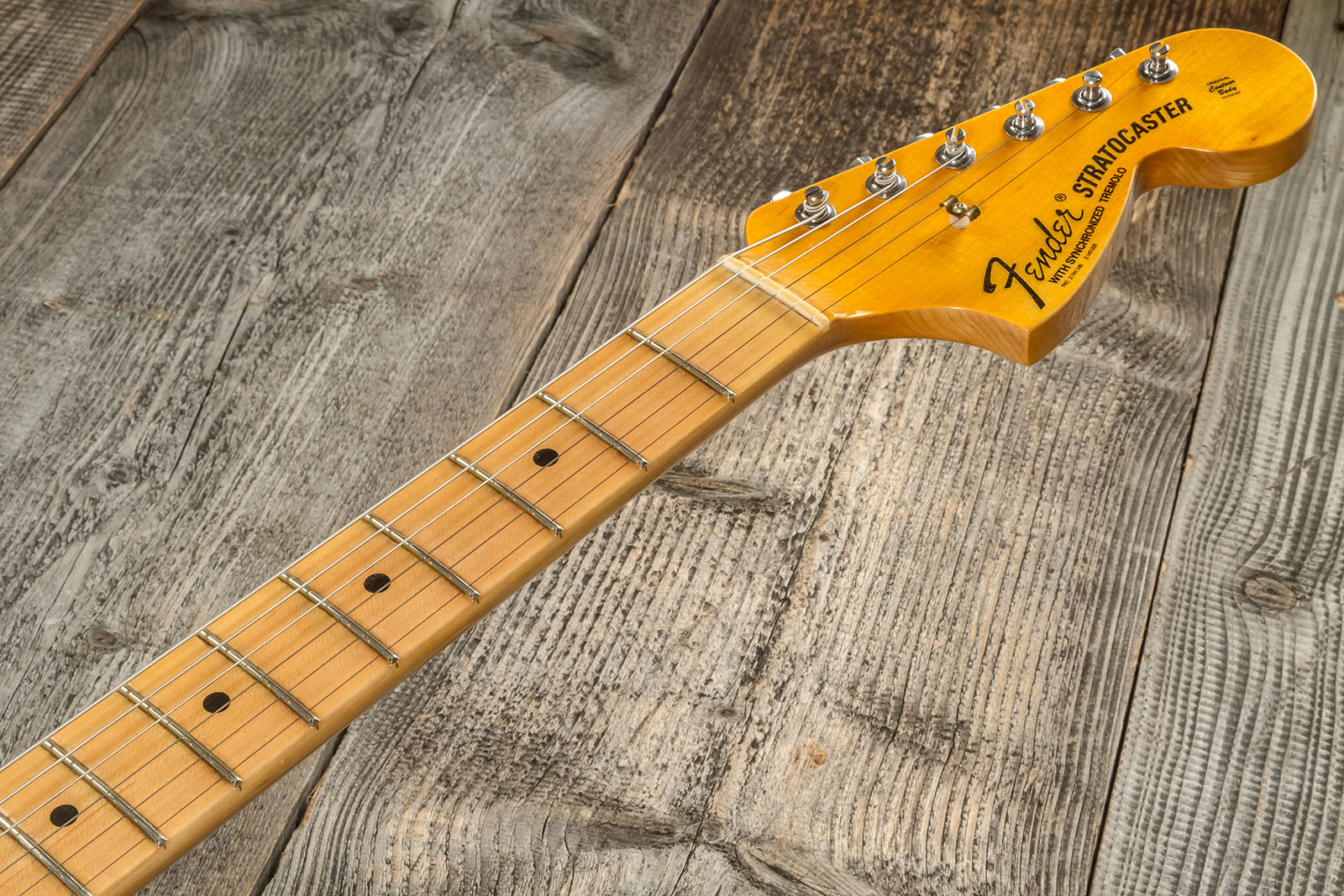 Fender Custom Shop Strat 1969 3s Trem Mn #cz576216 - Journeyman Relic Aged Vintage White - Guitarra eléctrica con forma de str. - Variation 8