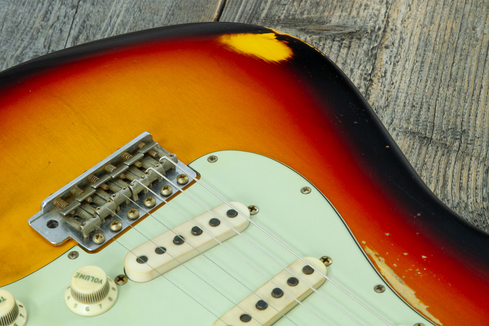 Fender Custom Shop Strat 60s Mb A.hicks 3s Trem Rw #4681 #ah0416 - Relic 3-color Sunburst - Guitarra eléctrica con forma de str. - Variation 3