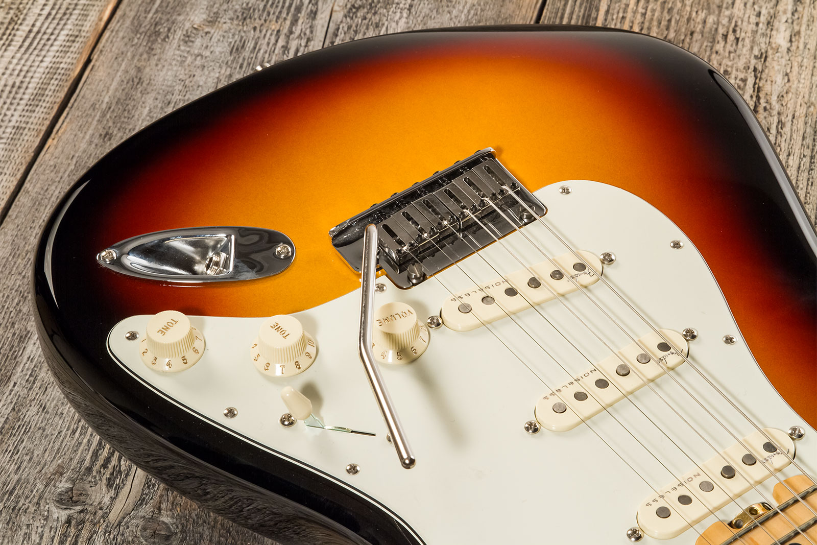 Fender Custom Shop Strat Elite 3s Trem Mn #xn15588 - Nos 3-color Sunburst - Guitarra eléctrica con forma de str. - Variation 3