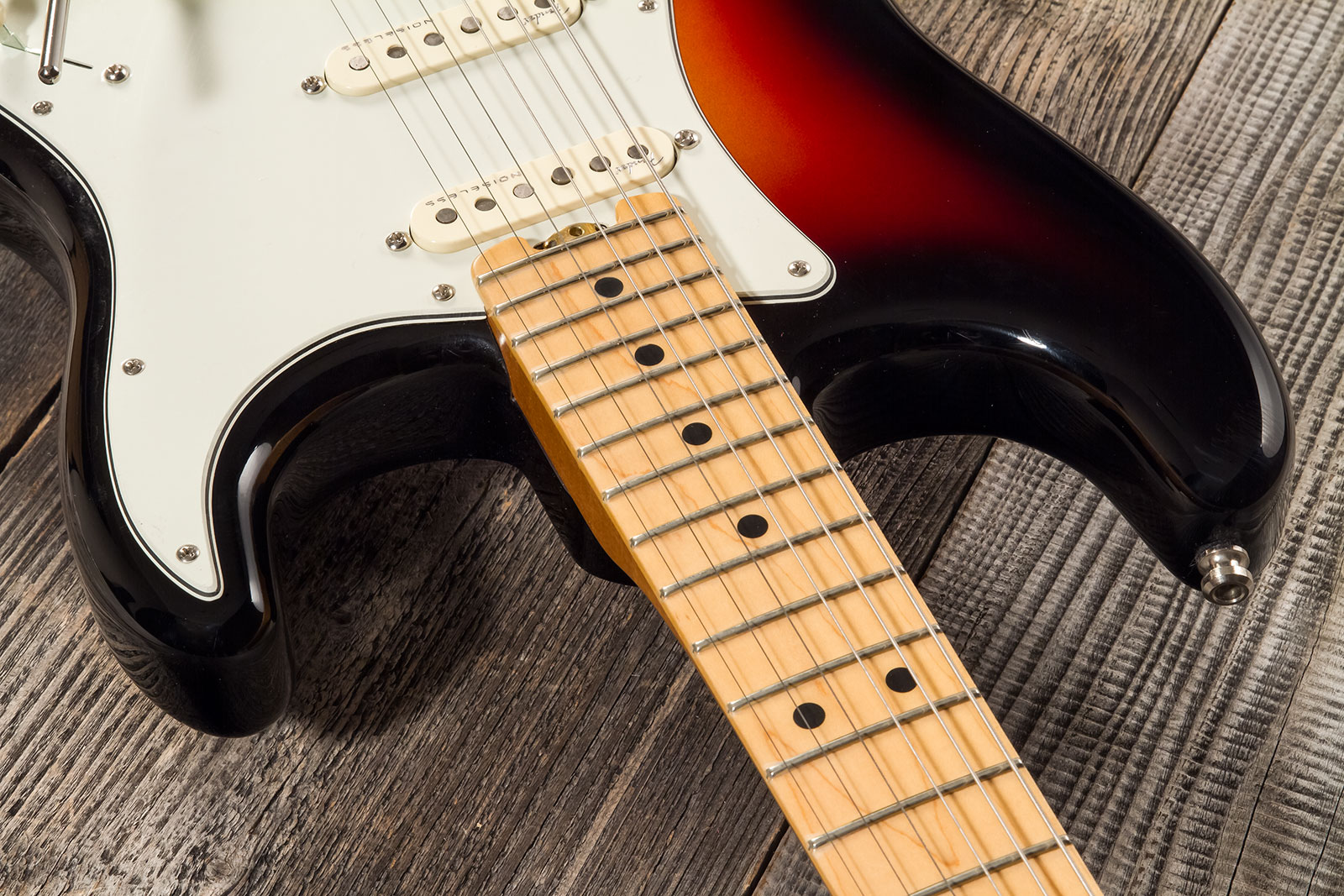 Fender Custom Shop Strat Elite 3s Trem Mn #xn15588 - Nos 3-color Sunburst - Guitarra eléctrica con forma de str. - Variation 4