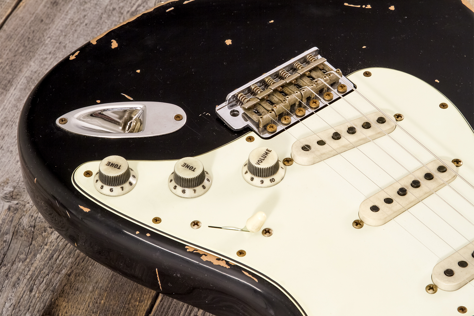 Fender Custom Shop Strat Michael Landau 1968 Signature Trem 3s #r138684 - Relic Black - Guitarra eléctrica con forma de str. - Variation 3