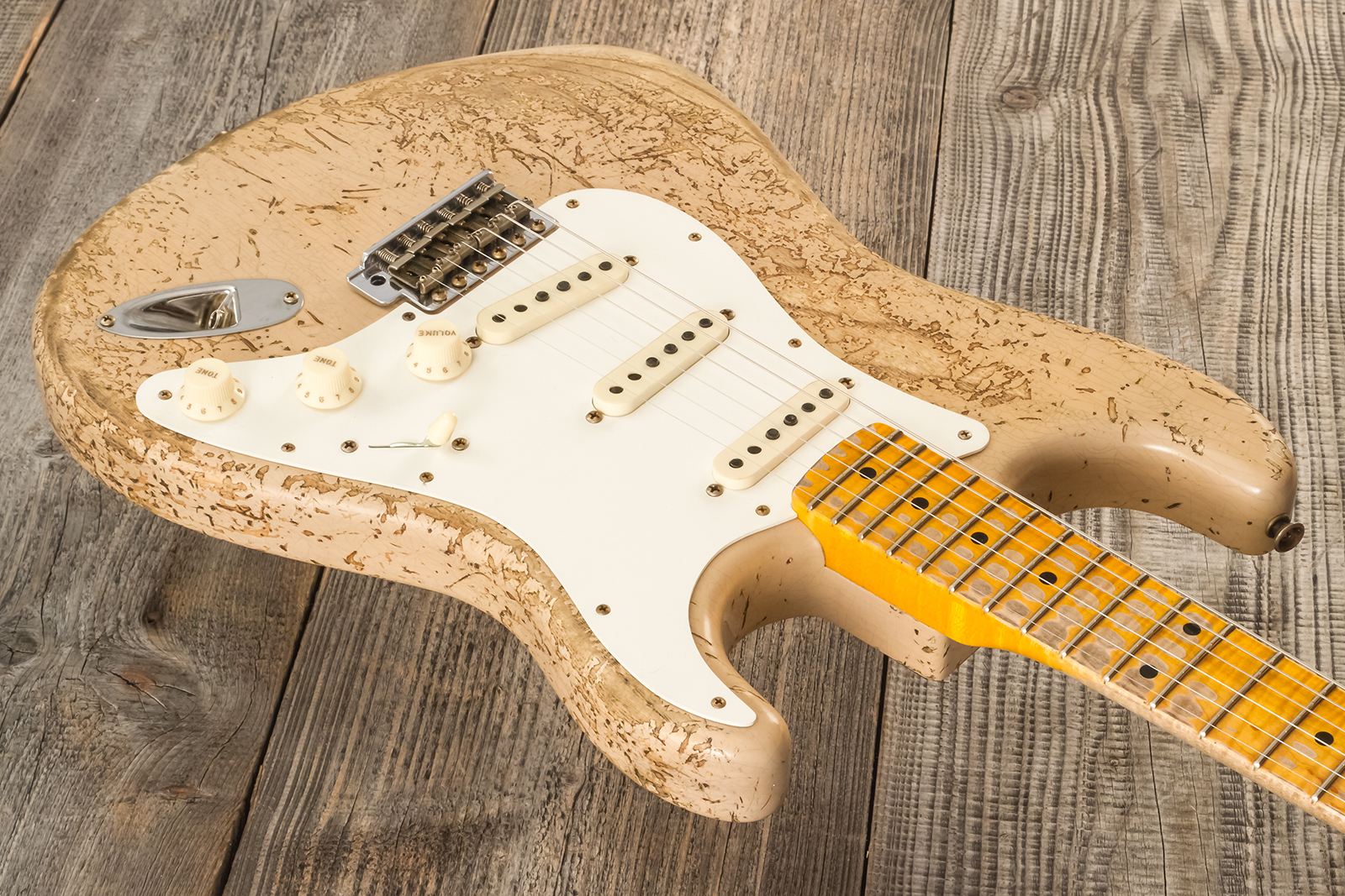 Fender Custom Shop Strat Red Hot 3s Trem #cz584115 - Super Heavy Relic White Blonde - Guitarra eléctrica con forma de str. - Variation 2