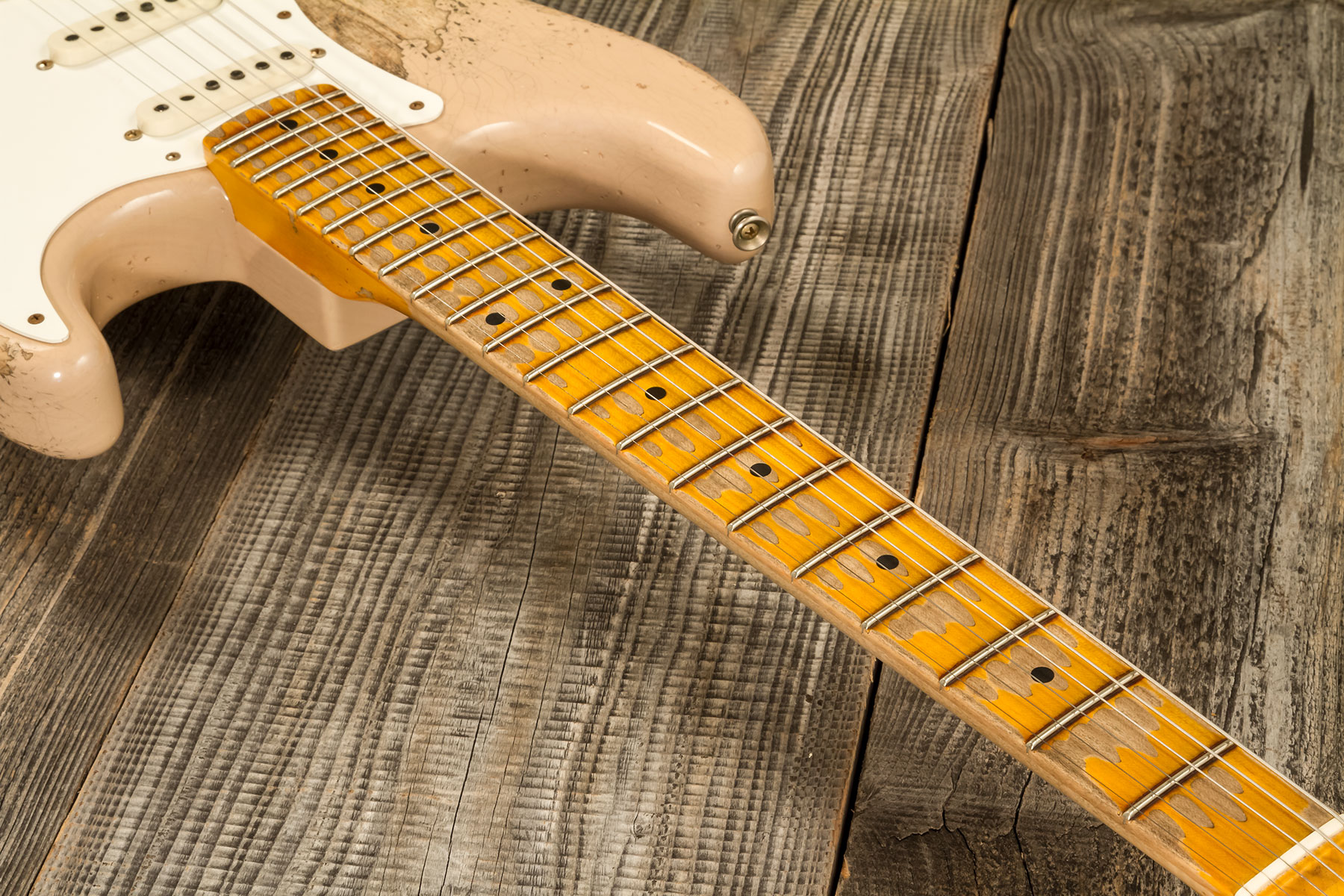 Fender Custom Shop Strat Red Hot 3s Trem Mn #cz579453 - Super Heavy Relic White Blonde - Guitarra eléctrica con forma de str. - Variation 4