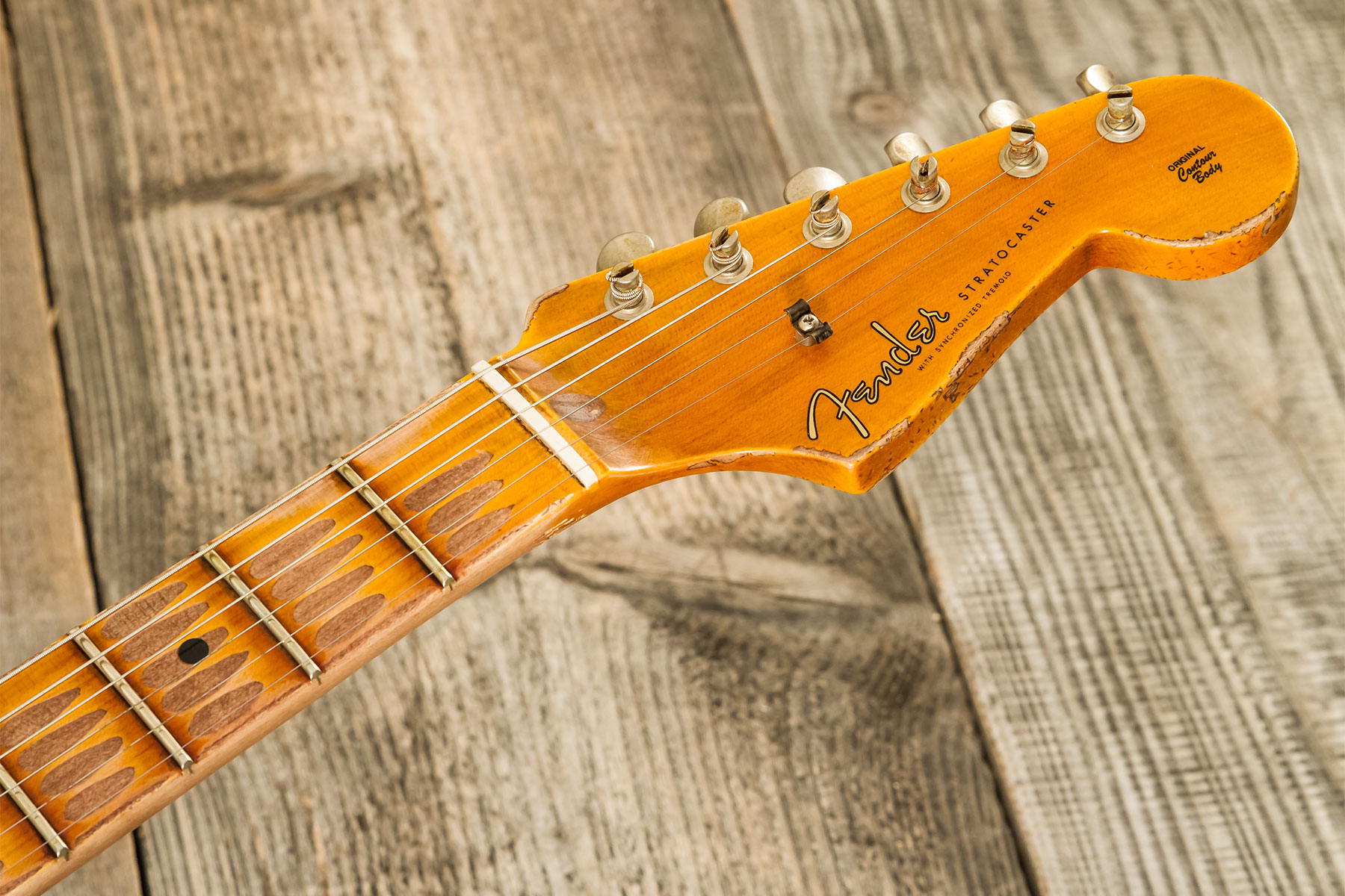 Fender Custom Shop Strat Red Hot 3s Trem Mn #cz580650 - Super Heavy Relic Chocolate 3-color Sunburst - Guitarra eléctrica con forma de str. - Variatio