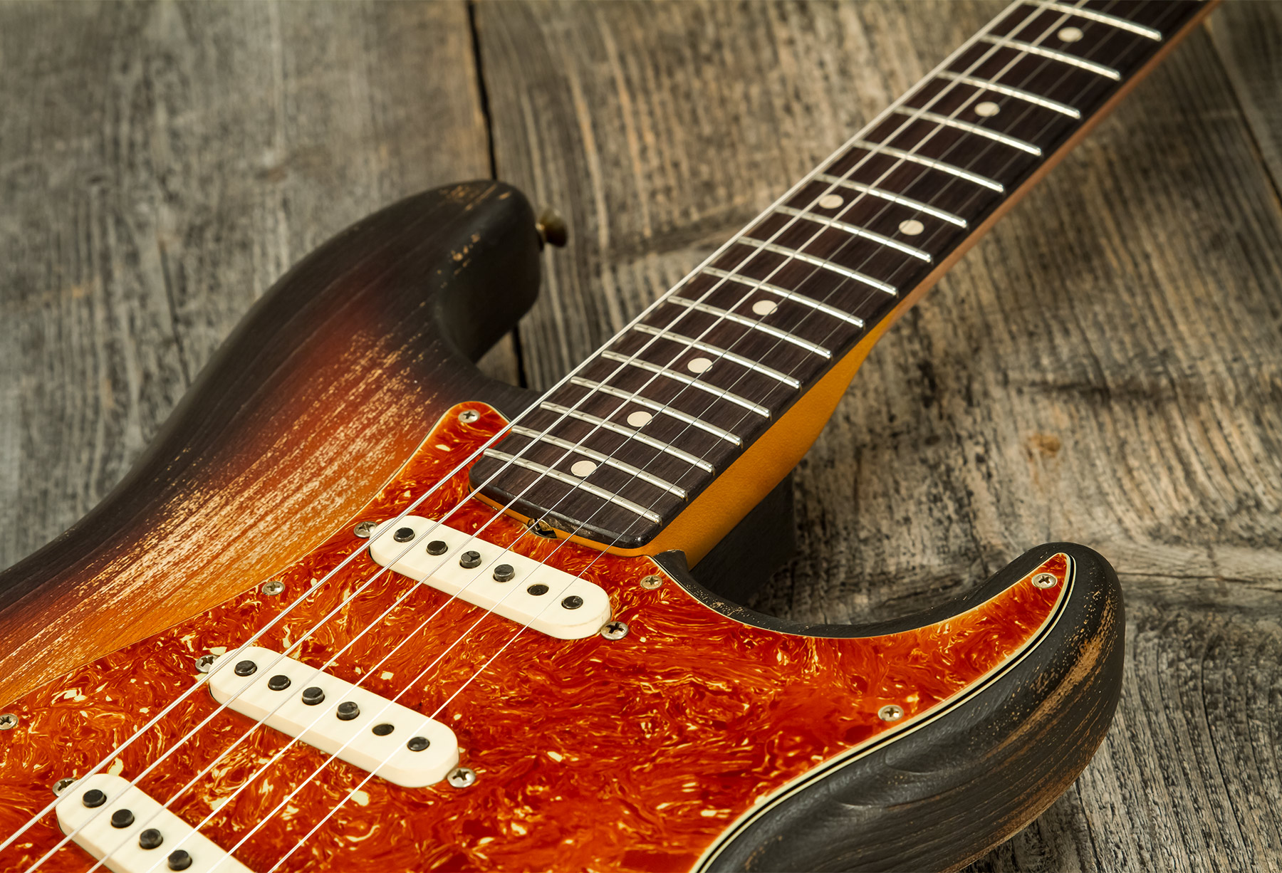 Fender Custom Shop Strat Sandblasted Masterbuilt P.walker #r117542 - Heavy Relic 3-color Sunburst - Guitarra eléctrica con forma de str. - Variation 4