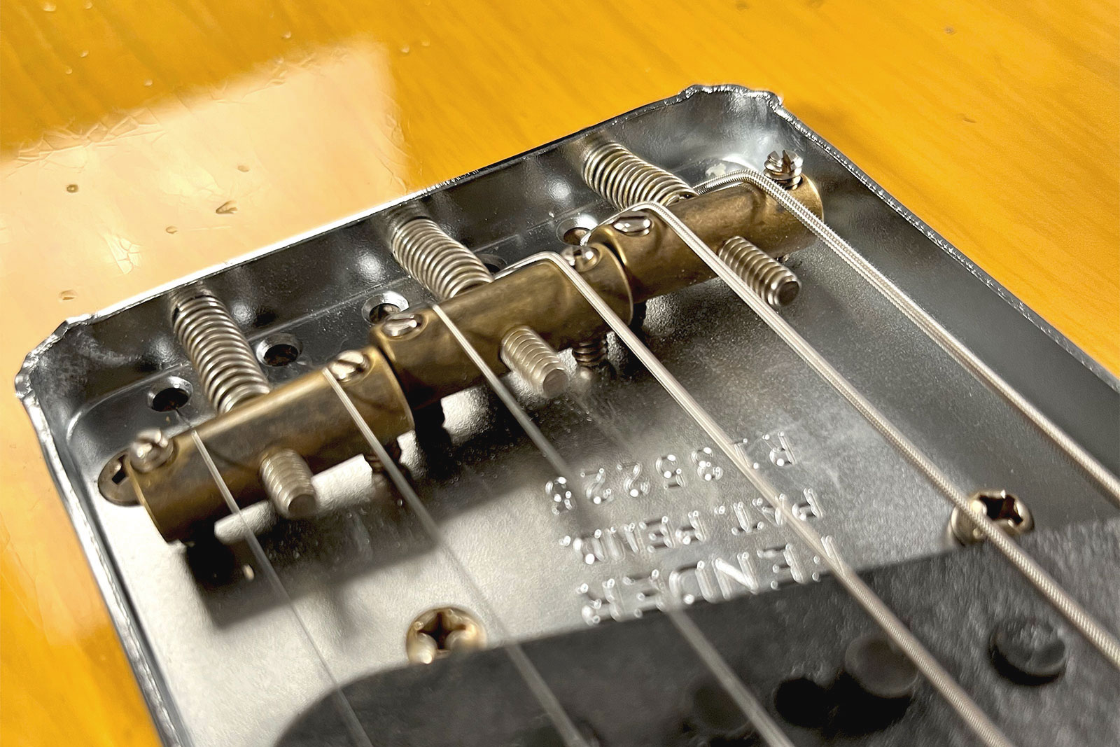 Fender Custom Shop Tele 1952 2s Ht Mn #r135225 - Relic Aged Buttercotch Blonde - Guitarra eléctrica con forma de tel - Variation 5