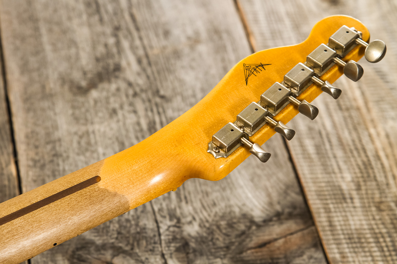 Fender Custom Shop Tele 1952 Masterbuilt A.hicks 2s Ht Mn #r126811 - Relic Smoked Butterscotch Blonde - Guitarra eléctrica con forma de tel - Variatio