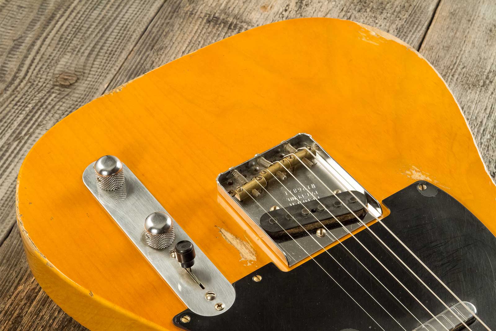 Fender Custom Shop Tele 1952 Masterbuilt A.hicks 2s Ht Mn #r126811 - Relic Smoked Butterscotch Blonde - Guitarra eléctrica con forma de tel - Variatio
