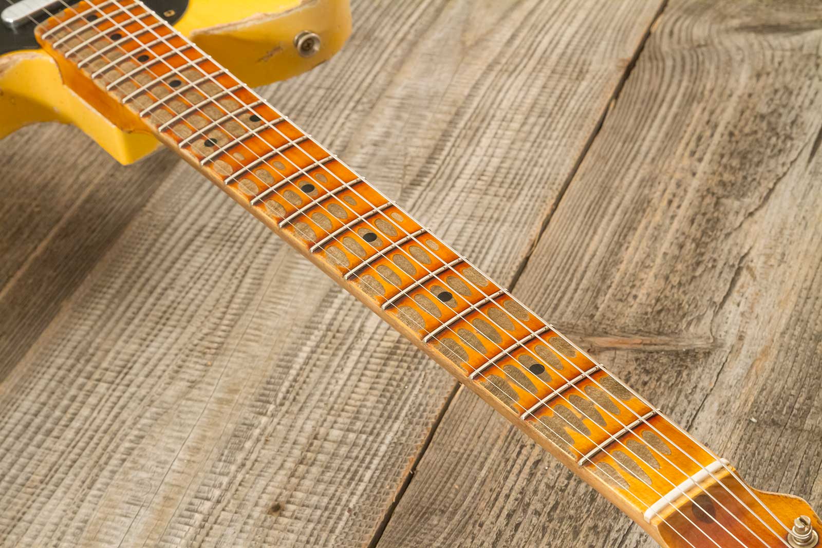 Fender Custom Shop Tele 1953 2s Ht Mn #r128654 - Super Heavy Relic Natural Blonde - Guitarra eléctrica con forma de str. - Variation 4