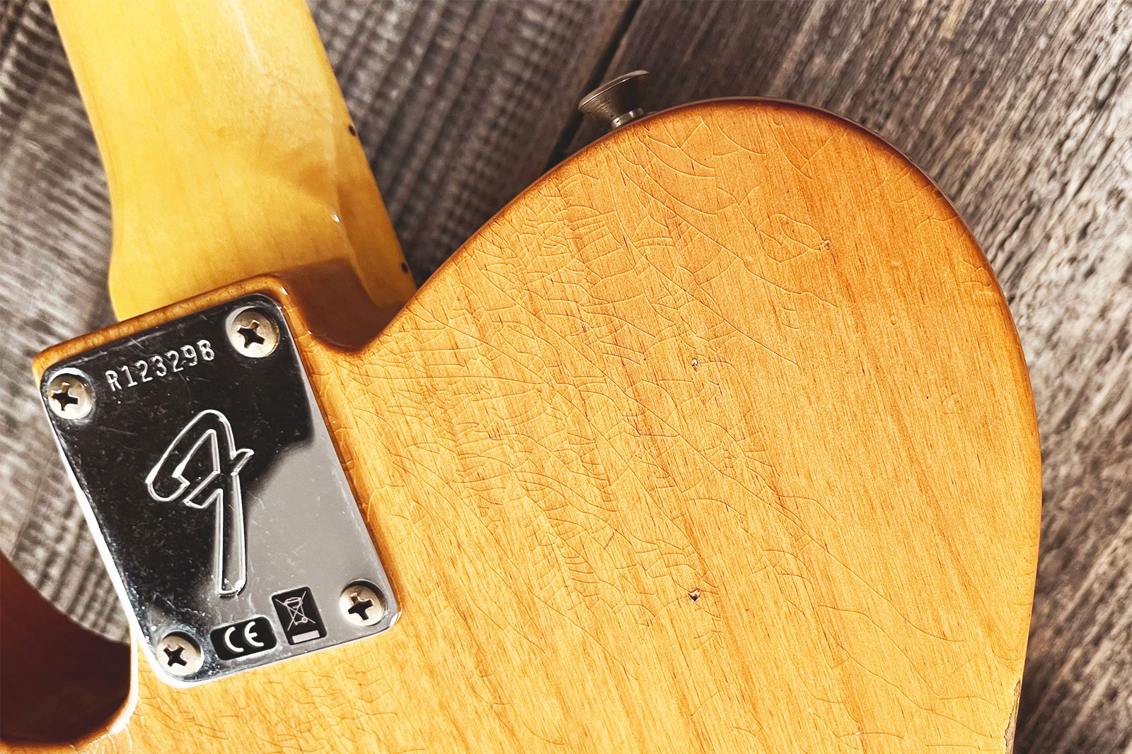 Fender Custom Shop Tele 1968 2s Ht Mn #r123298 - Relic Aged Natural - Guitarra eléctrica con forma de tel - Variation 8