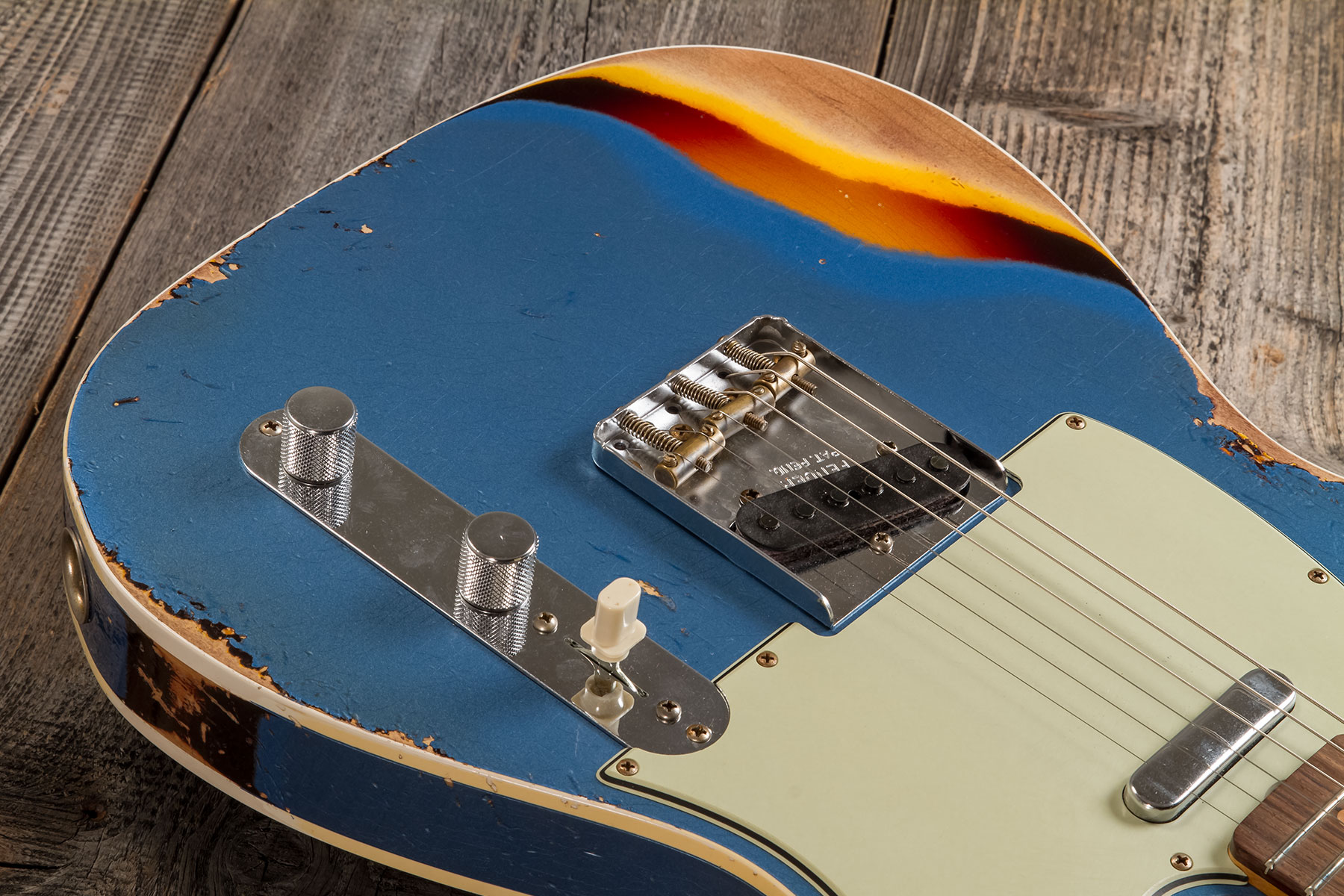 Fender Custom Shop Tele Custom 1960 2s Ht Rw #cz579606 - Heavy Relic Lake Placid Blue O. 3-color Sunburst - Guitarra eléctrica con forma de tel - Vari