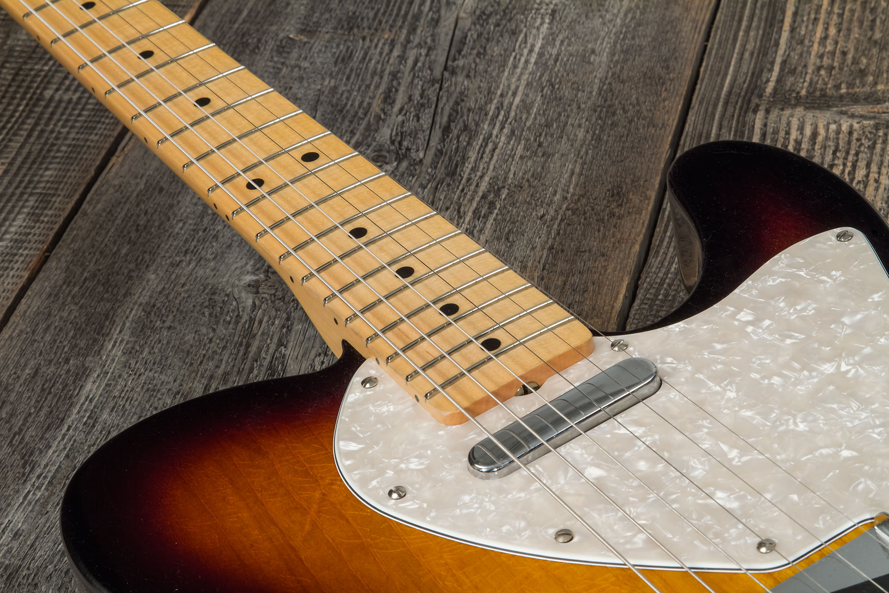 Fender Custom Shop Tele Thinline '50s 2s Ht Mn #r128616 - Closet Classic 2-color Sunburst - Guitarra eléctrica con forma de tel - Variation 4